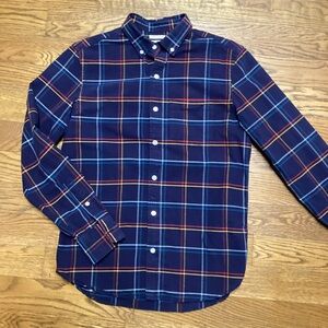 Old Navy oxford cloth Plaid button up. Women’s size Small
